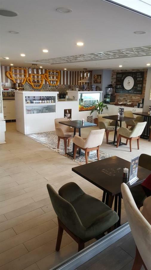 אנטליה Ozturk Hotel מראה חיצוני תמונה