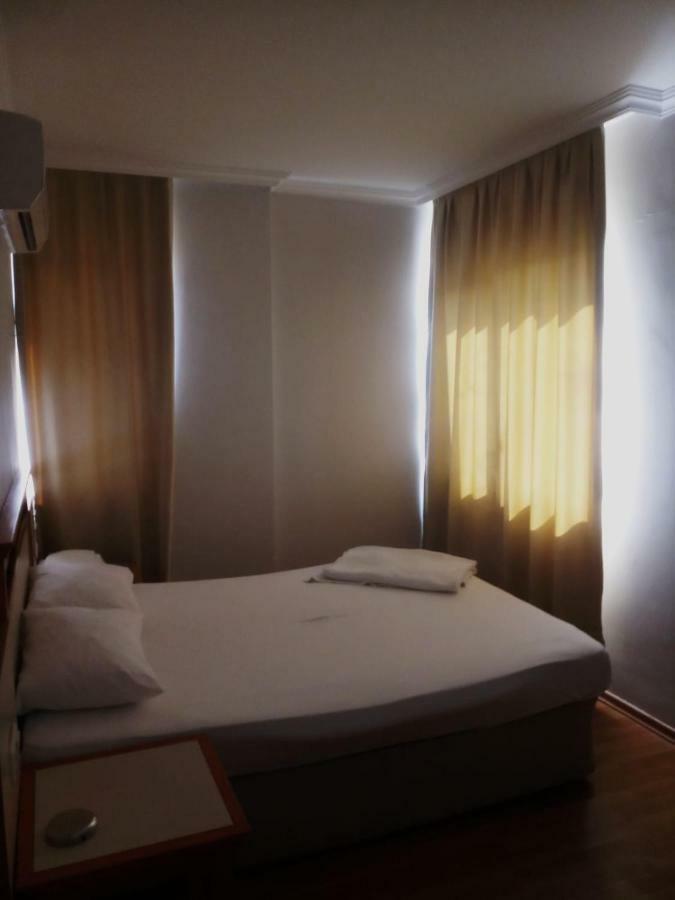 אנטליה Ozturk Hotel מראה חיצוני תמונה